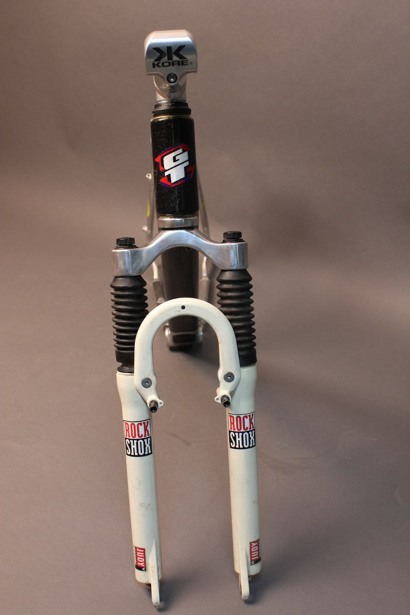 1998 GT STS 1000-DS Frame: Thermoplastic Carbon Fiber, Rockshox