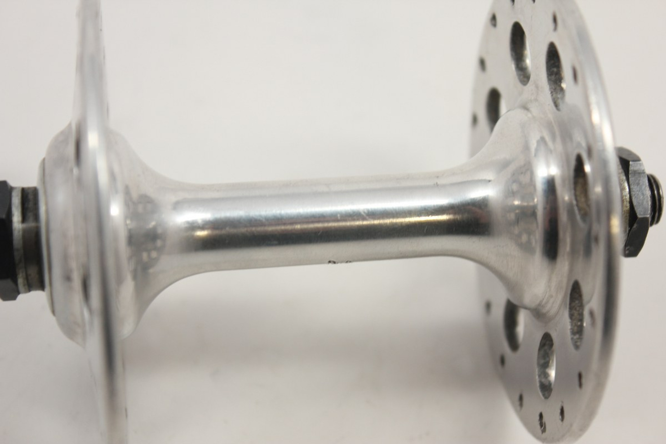 Campagnolo Nuovo Tipo High Flange Front Hub: High Polish, 36H