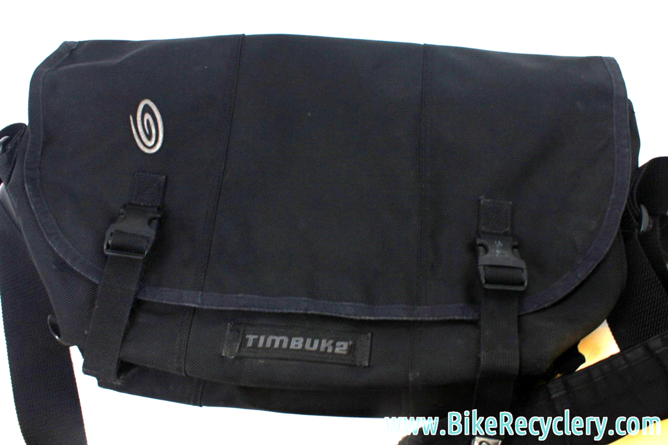 Timbuk2 Rasta Classic Commuter Messenger Bag: Large 19