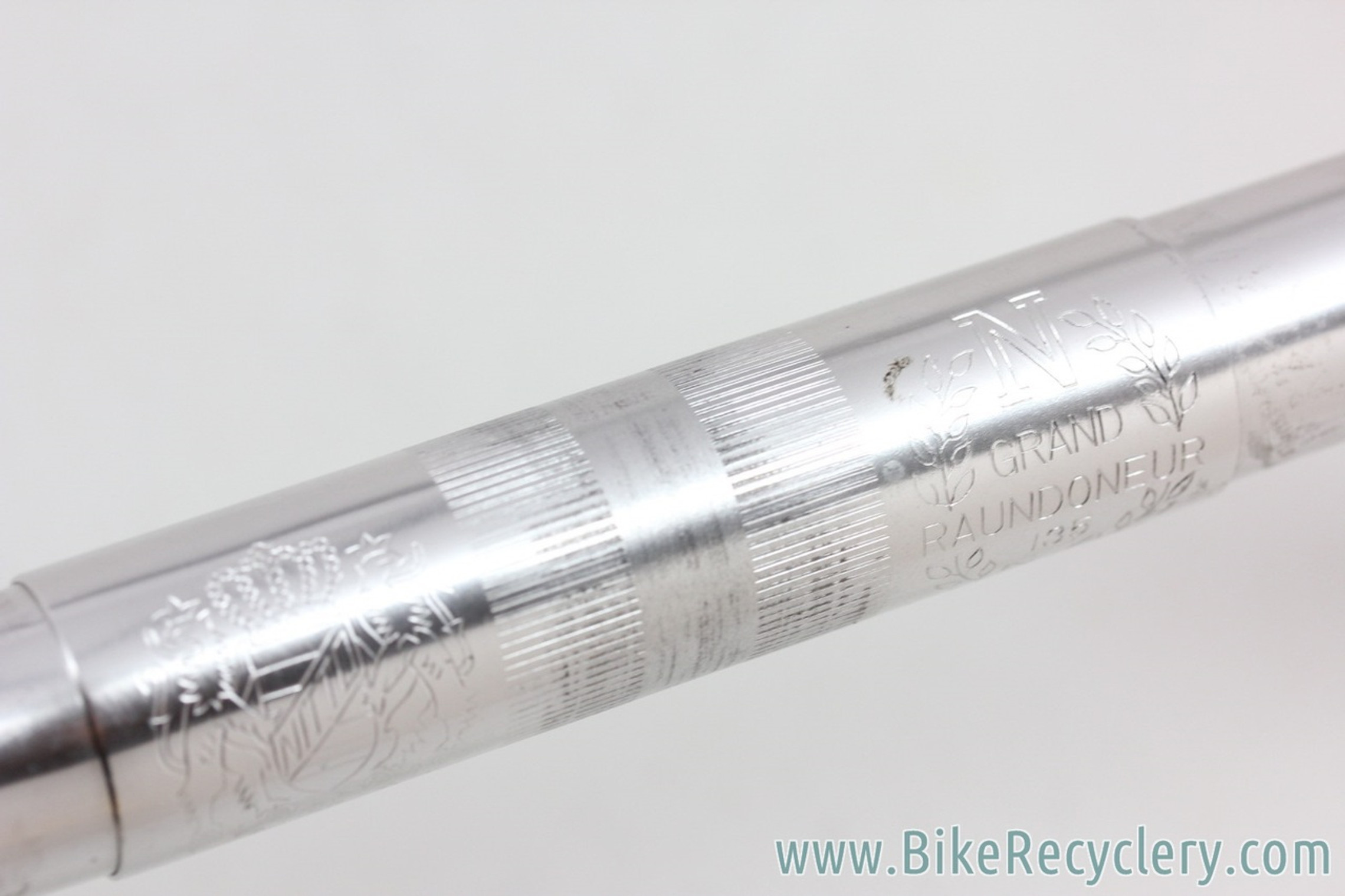 Nitto Grand Randonneur B135 Drop Handlebars: 45cm x 25.4mm