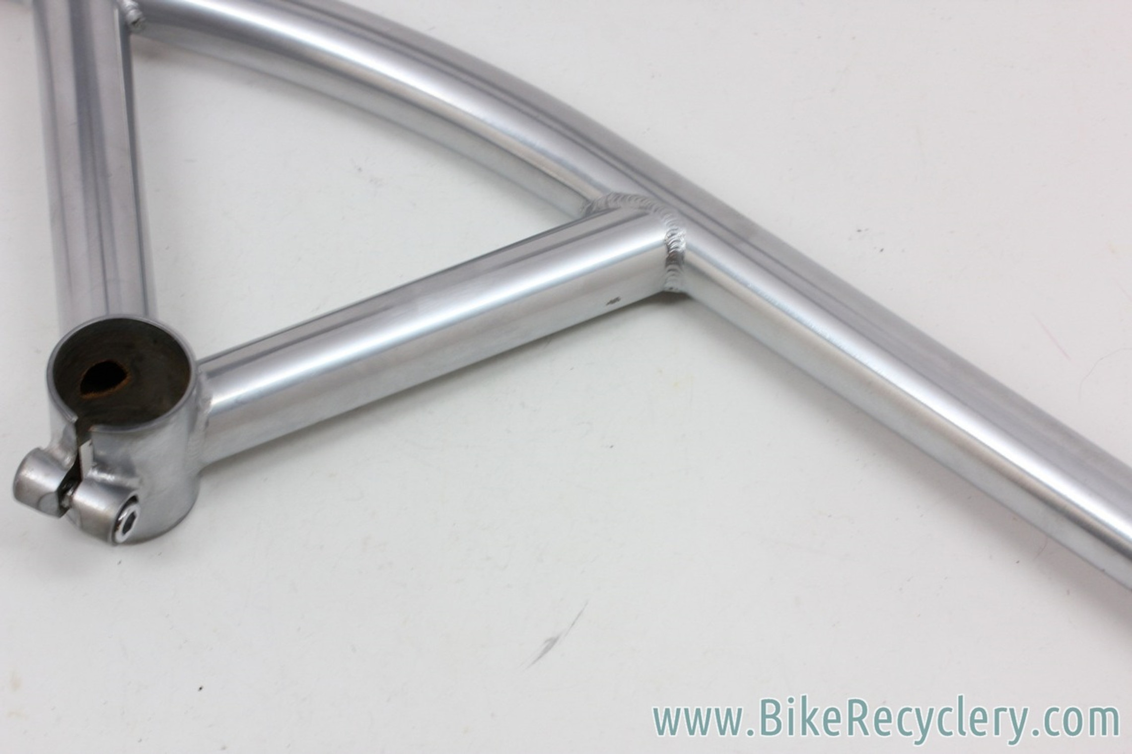 Nitto / Fairweather B903 Bullmoose Bar: 710mm - 1 1/8