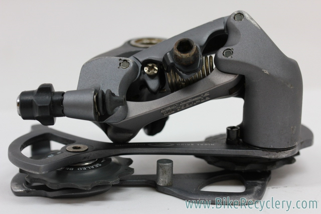 Shimano XTR RD-M952 Rear Derailleur: Mid Cage (Low Miles) - Bike