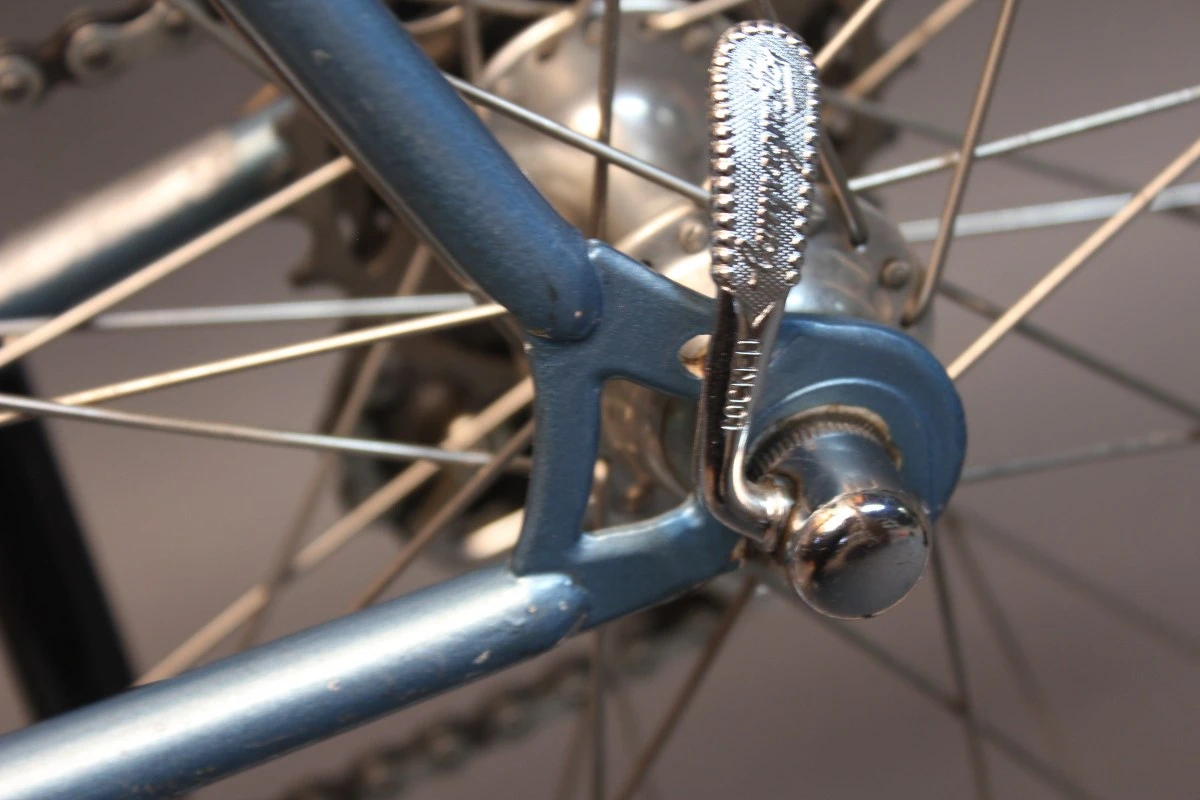 Early 1980's Motobecane Jubilee Sport Vintage Road Bike: 58cm Nuovo / Super Record, TA Crank, Mavic