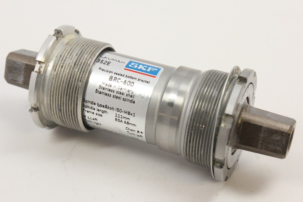 SKF Square Taper Bottom Bracket: BAS-600, ISO Campagnolo, 111mm x