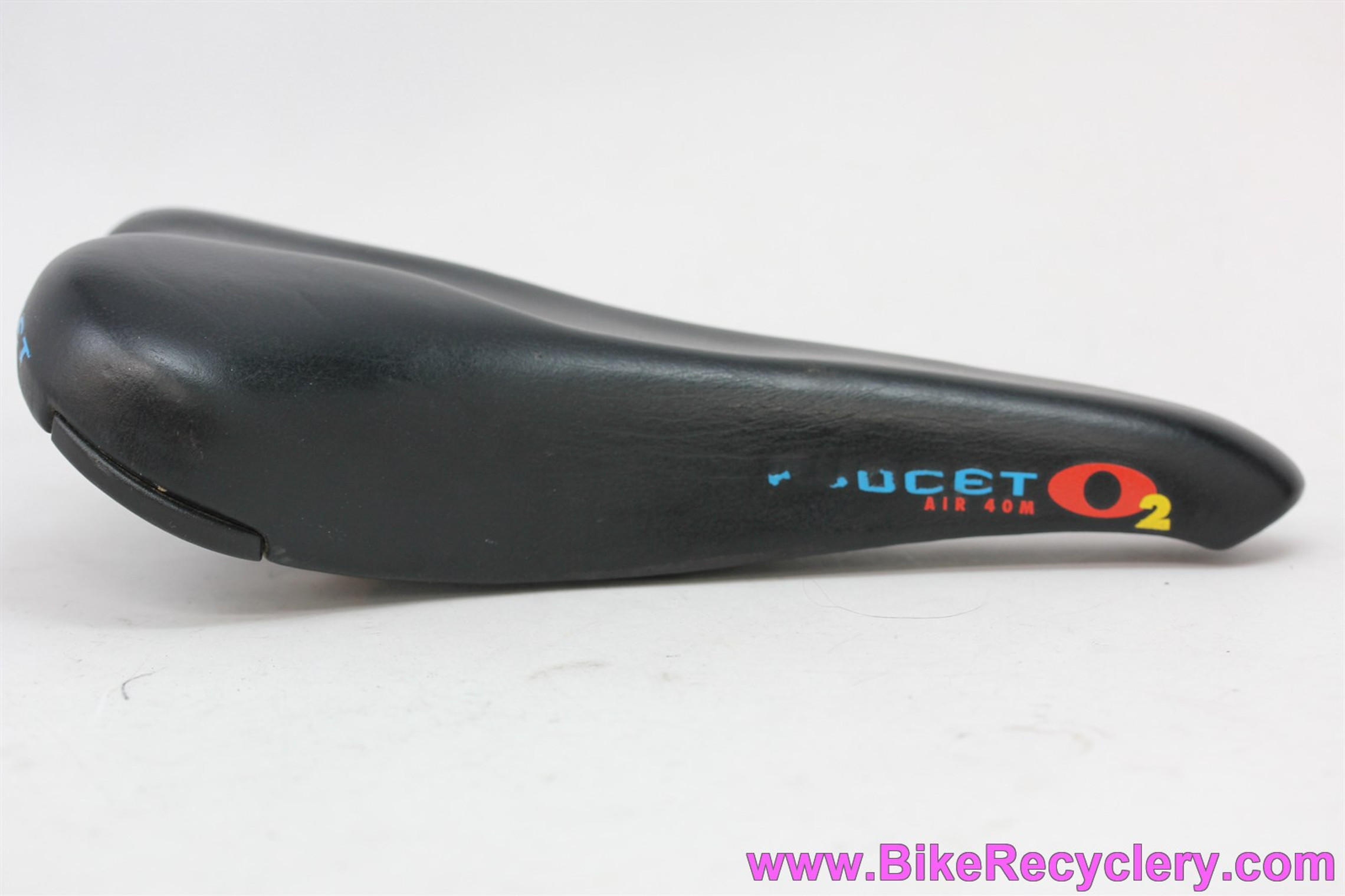 Avocet o2 Air 40M Titanium MTB Saddle: Vintage 1990's