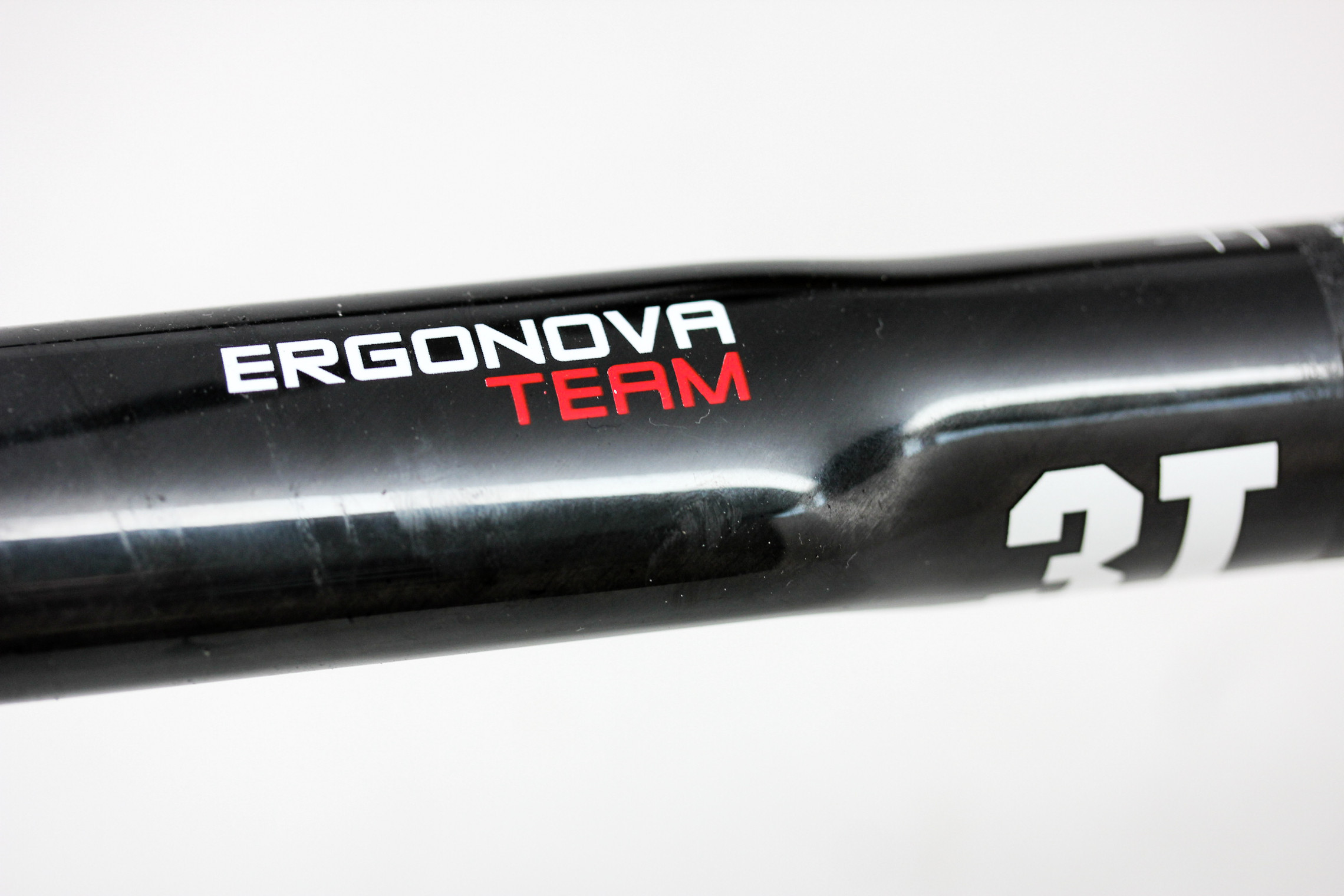 3T Ergonova Team Carbon Road Handlebar: 46cm at Ends - Flat Top
