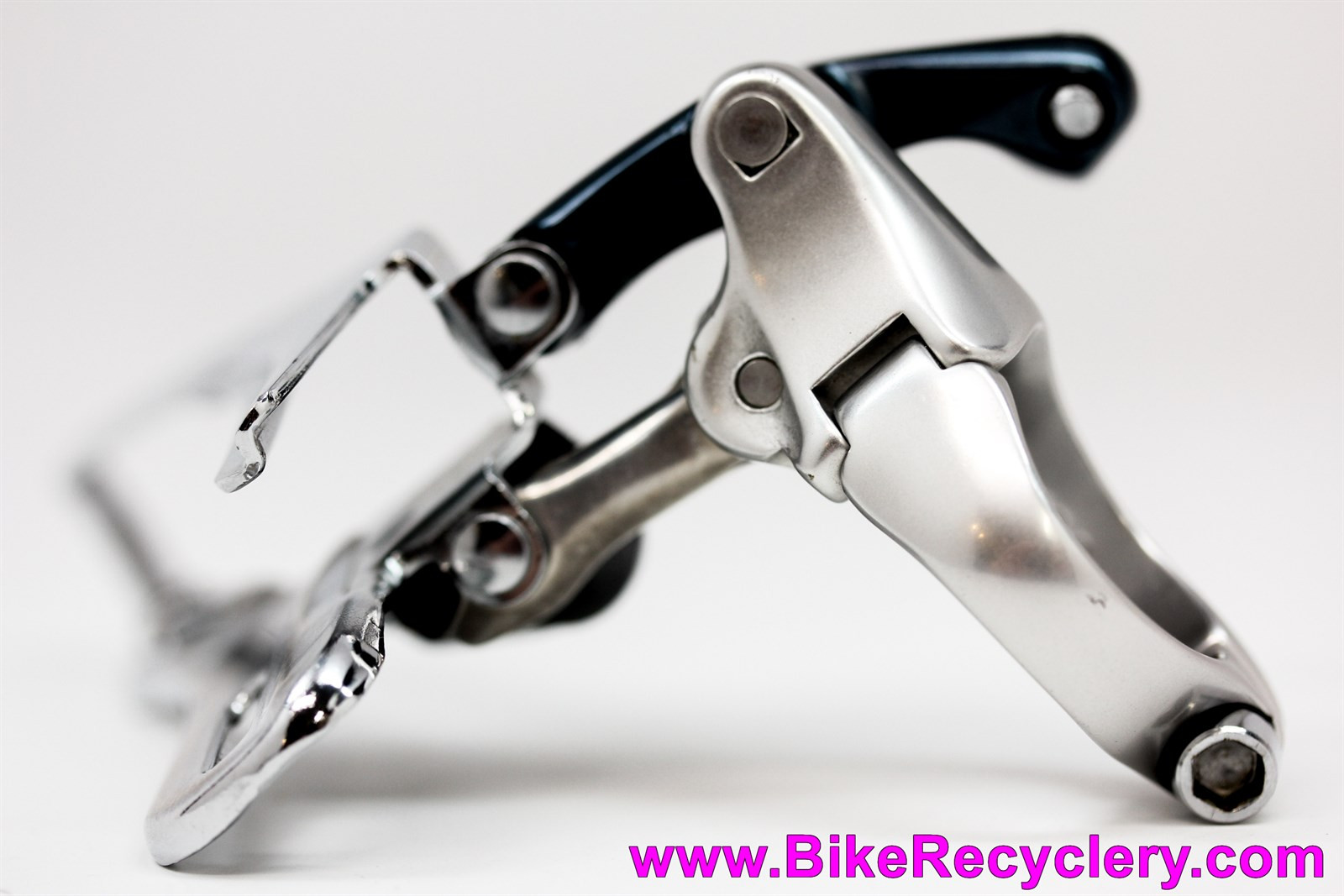 NOS Shimano XTR FD-M900 Front Derailleur: 28.6mm Bottom Pull (take