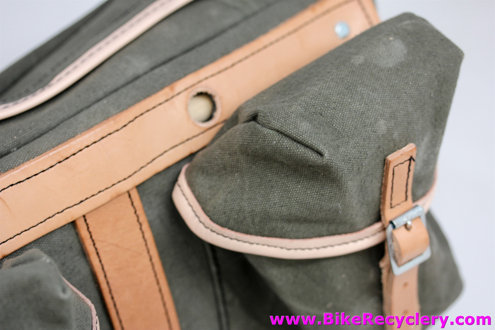 Rivendell / Carradice Large Handlebar Bag: Waxed Canvas - For