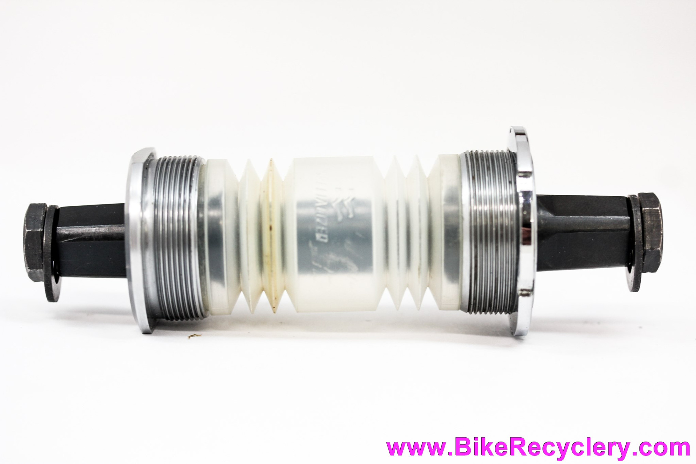 Bottom Bracket threading and other specifications for bikes with  traditional three-piece cranksets by BikeRaceInfo