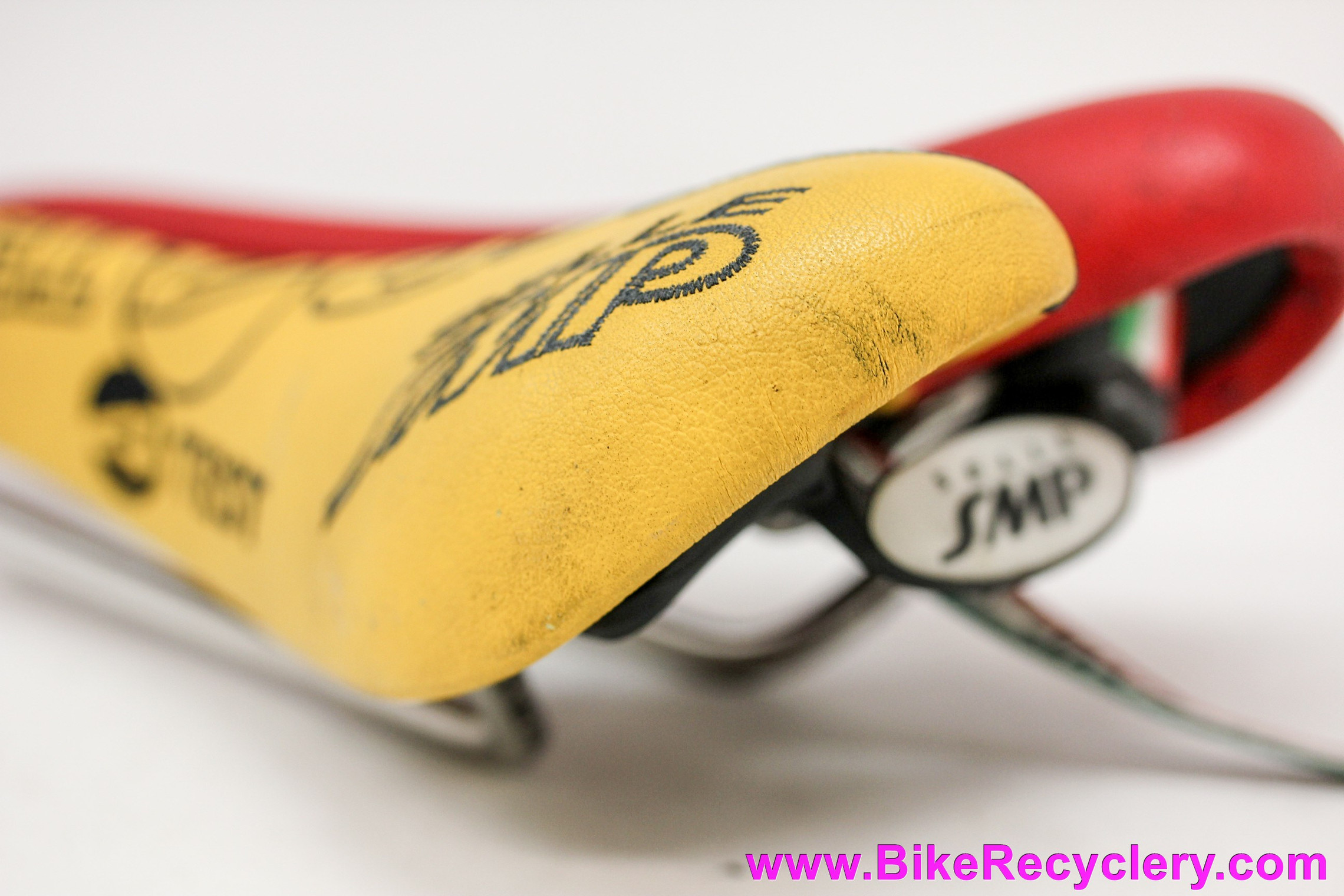 Selle SMP サドル　Lite 209 レッド Amazon | SELLE SMP(セラSMP) LITE 209 RED | サドル