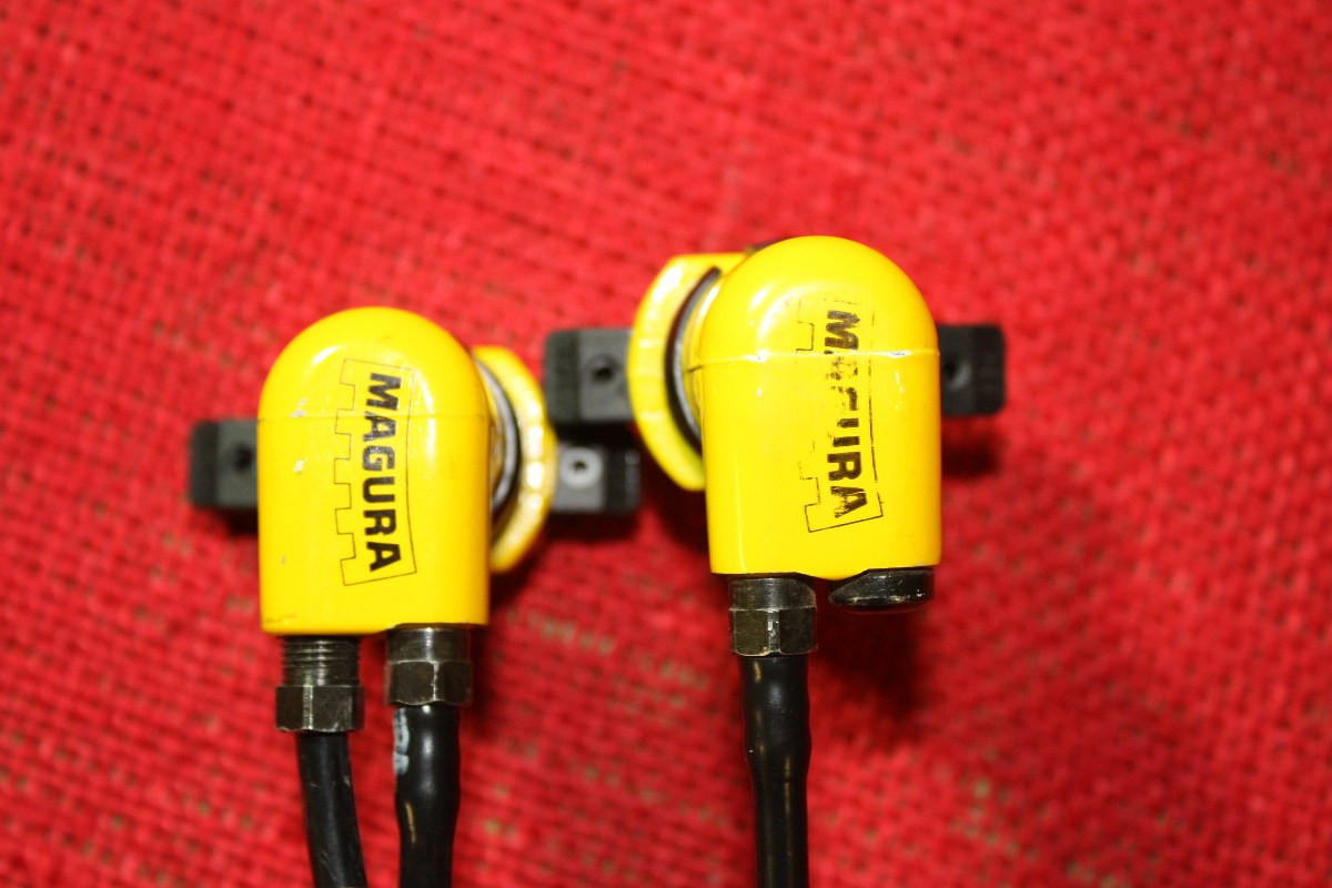 Magura HS11 Hydraulic Rim Brake: Exc, but FOR PARTS ONLY CRACKED LEVER