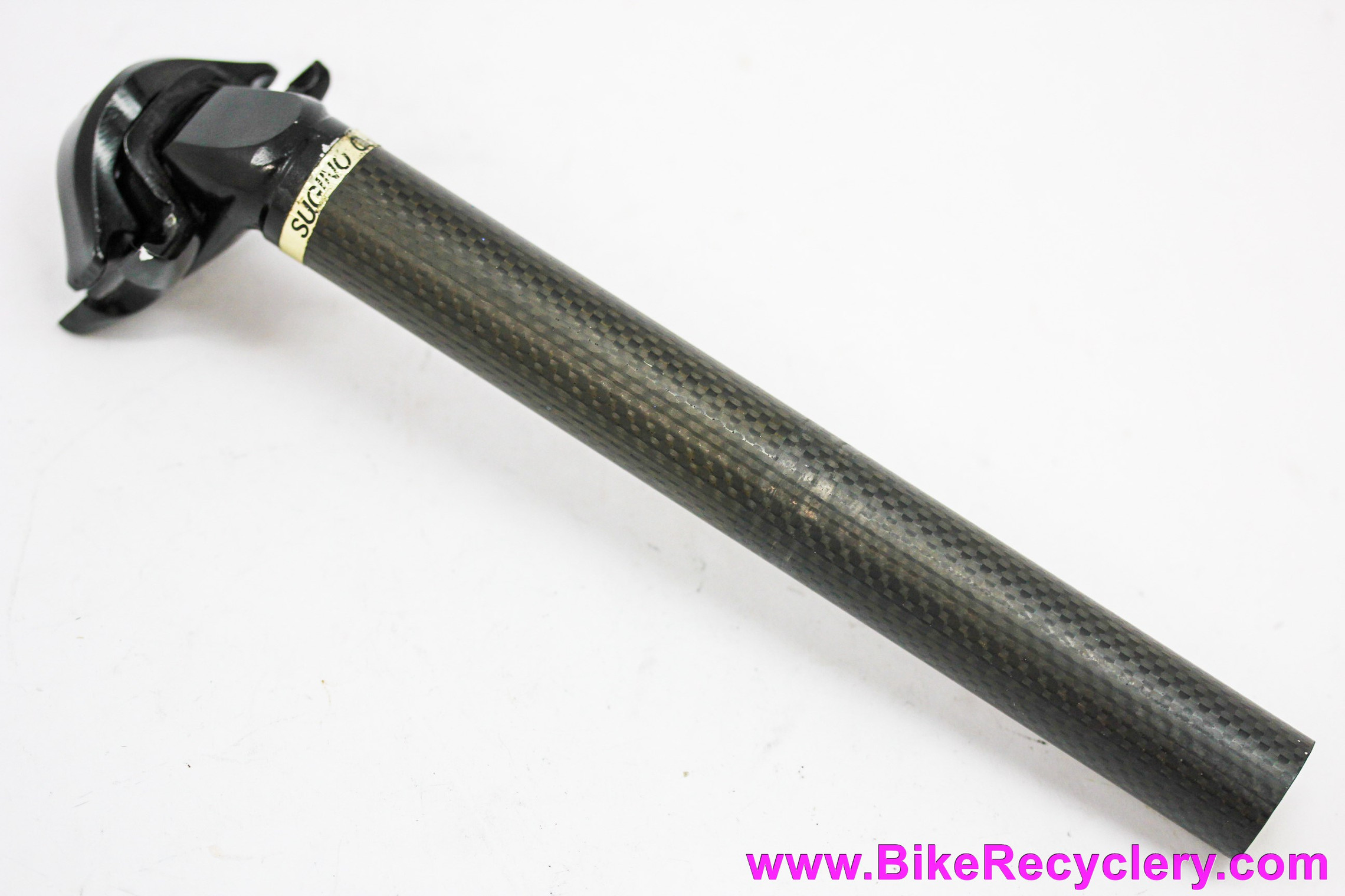 Sugino 75 Road SP-K2 CF Carbon Seatpost: 25.0mm - Black w/ Gold 