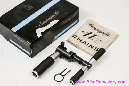 Campagnolo UT-CN300 Chain Breaker Tool: 11/12 Speed (Lightly Used)