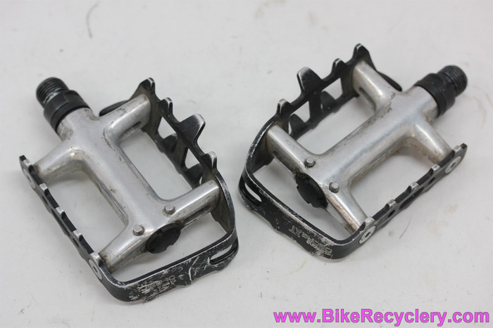 Shimano Deore XT PD-M735 Platform Pedals (EXC w/ Perfect Bearings