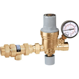 1/2" NPT Female Union in By 1/2" FNPT out Automatic Filling Valve w/ Pressure Gauge (573012A)