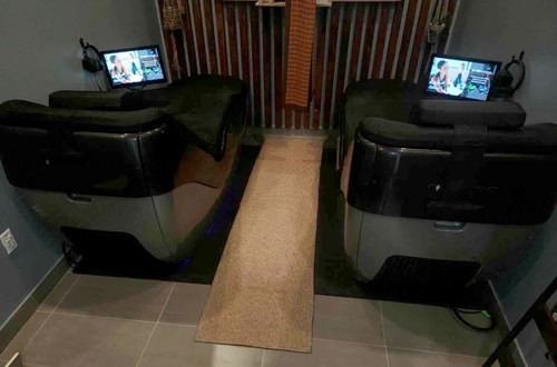 HydroMassage Therapy Lounge - Price Per 30 Minute Session