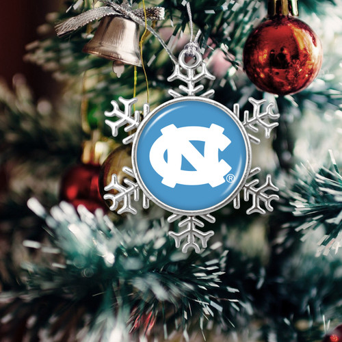 North Carolina Tar Heels Christmas Ornament- Snowflake with Team Logo