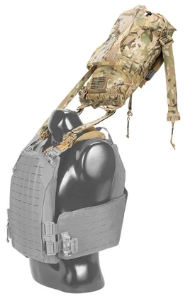 Vertical Envelopment Pack, Attached to Plate Carrier via Shoulder Straps