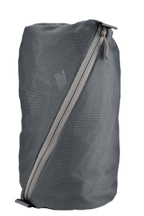 Mesh Summit Bag, 7 Liter Manatee upright view