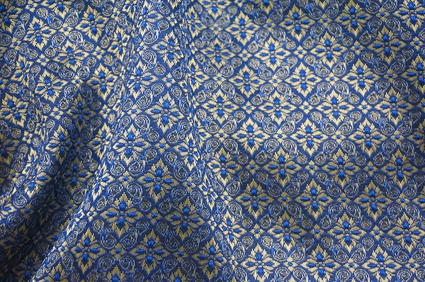 Thai Silk Damask 40"x72" Fabric Material For Traditional Skirt/Dress - Royal Blue & Gold