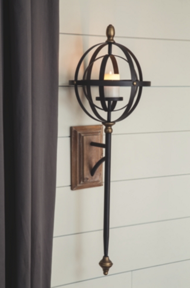 Casual Wall Sconce "Dina"