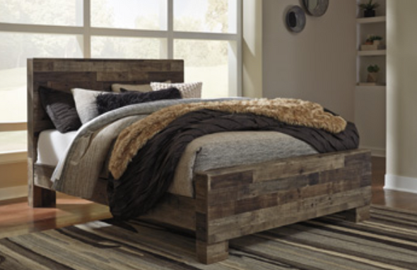 Rustic Full Bed Frame in Distressed Gray Pine "Derekson"