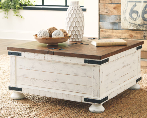 Casual Coffee Table With Storage in White "Wystfield"