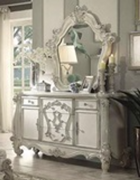 Vintage Dresser in Bone White "Versailles"