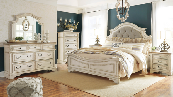 Casual 5pc Distressed Bedroom Set in Chipped White "Realyn"