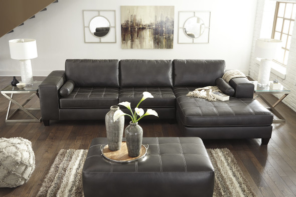 Sectional in Charcoal "Nokomis"