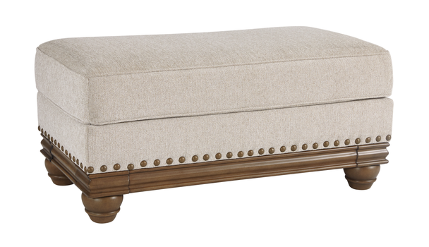 Ottoman in Wheat "Harleson"