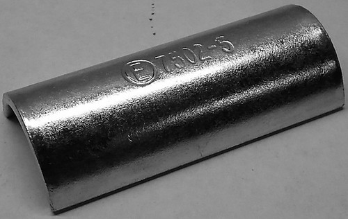 Spacer sleeve for bar lock