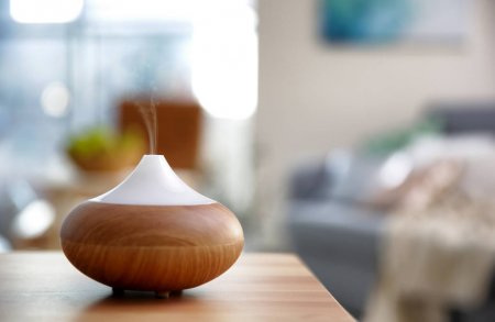 Essential Oil Blends For Your Favorite Season