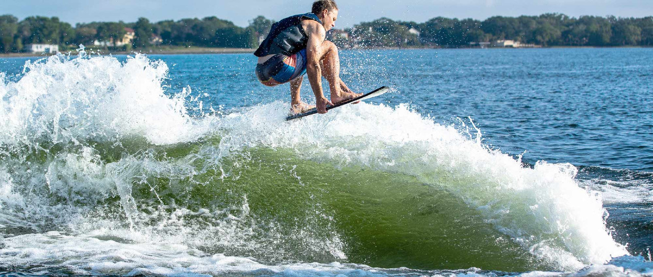 Wakesurf shop wave shaper