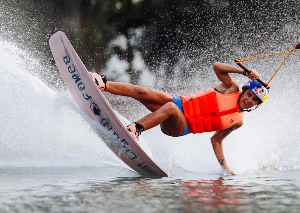 Liquid Force Holiday '26