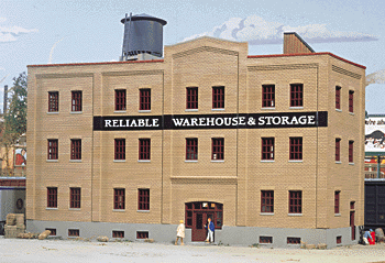 Walthers Cornerstone Reliable Warehouse & Storage -- Kit - 10-5/8 x 10-1/4 x 6-3/4" 27 x 26 x 17.1cm - 933-3014