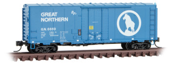 Micro-Trains 40' Plug-Door Boxcar No Roofwalk - Ready to Run -- Great Northern 6669 (Big Sky Blue, white, Large Rocky Logo) - 489-7400037