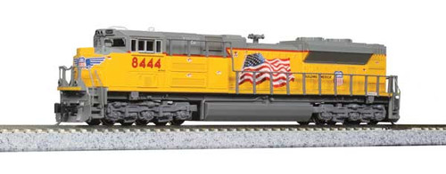 Kato EMD SD70ACe - Standard DC -- Union Pacific #8444 (Armour Yellow, gray; Building America Logo, US Flag) - KAT1768404