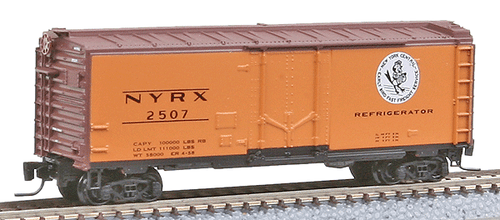 Micro-Trains 40' Boxcar Plug Door -- New York Central #2507 ( Box Car Red w/Reefer Orange Sides Black Kickboard) - 489-50200252