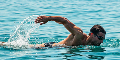 Tout ce que vous devez savoir sur la natation avec un Compléments Capillaires