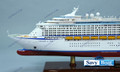 MS VOYAGER OF THE SEAS  CRUISE SHIP