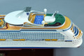 MS MARINER OF THE SEAS LIGHTED CRUISE SHIP