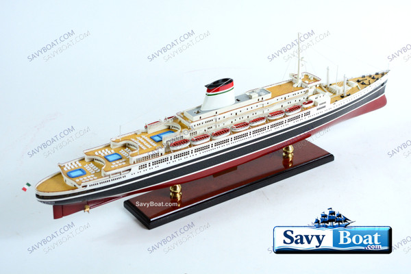 SS LEONARDO DA VINCI OCEAN LINER (BLACK HULL)