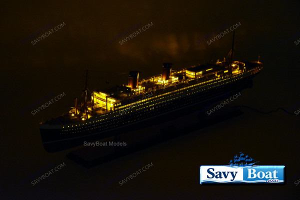 SS Île de FRANCE LIGHTED OCEAN LINER