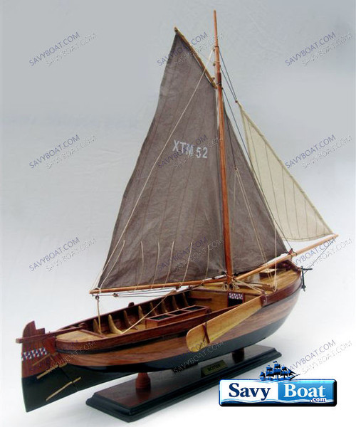 BOTTER SAIL BOAT