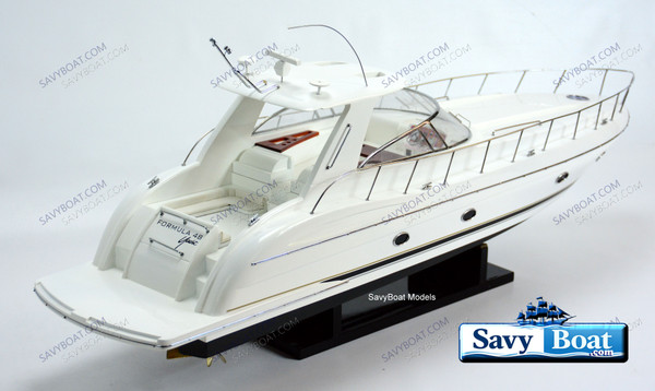 FORMULA 48 MOTOR YACHT