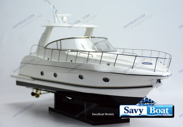 FORMULA 48 MOTOR YACHT