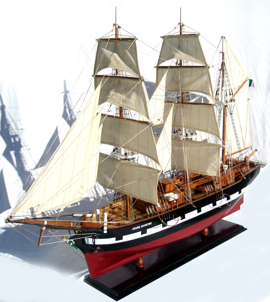 JEANIE JOHNSTON TALL SHIP
