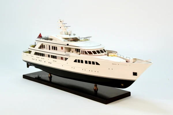MAJESTIC, THE 61M FEADSHIP  LIGHTED YACHT