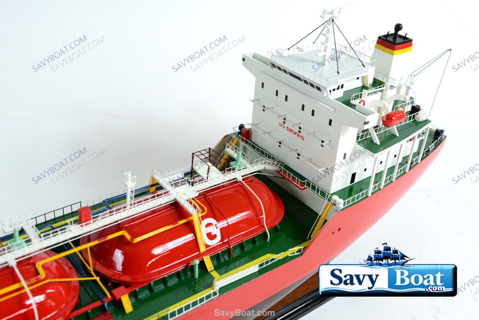 RED DRAGON GAS TANKER SHIP